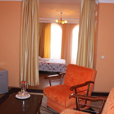 Marani Hotel Batumi Szoba fotó