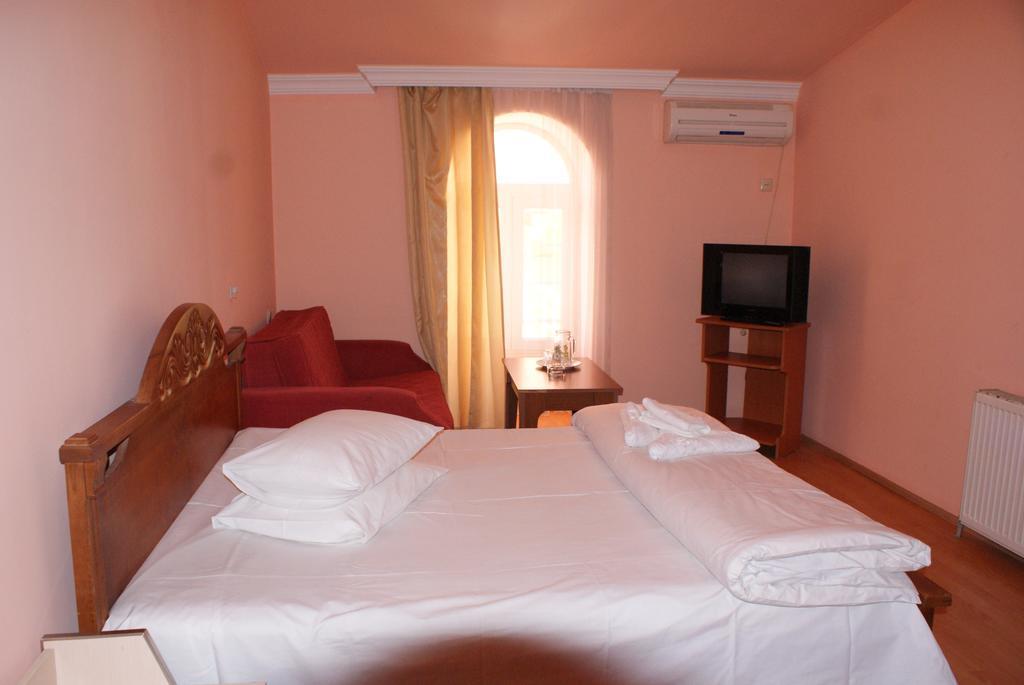 Marani Hotel Batumi Szoba fotó